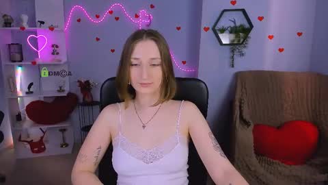 Snapshot of eva_smiith_ chatting on June 5, 6:42 am Eva online show from June 5, 6:42 am