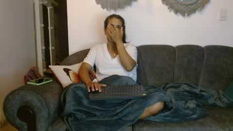 Snapshot of eva_stark57 chatting on April 24, 2:25 am eva_stark57 online show from April 24, 2:25 am