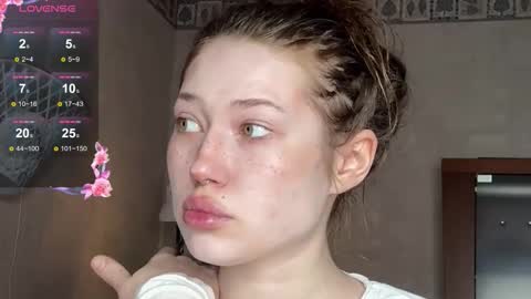 eva varnerr online show from March 11, 7:31 pm