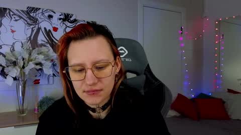 Snapshot of eva_vils chatting on January 16, 11:37 am eva_vils online show from January 16, 11:37 am