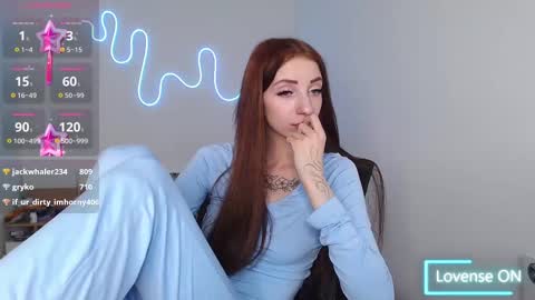 Snapshot of evaa_coy chatting on March 9, 7:01 am Eva online show from March 9, 7:01 am