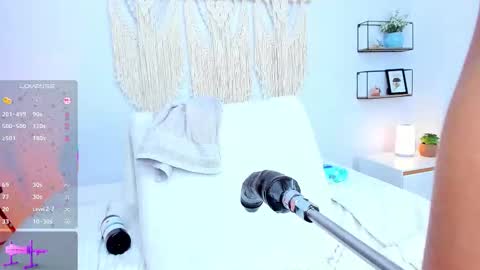 evaa_rosee online show from February 16, 8:05 pm