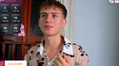 EVAN online show from June 12, 1:48 am