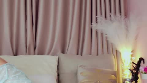 Eva 3 online show from February 7, 7:06 pm