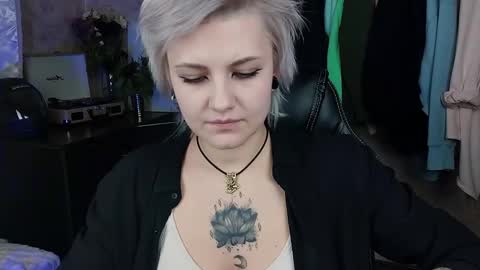 Snapshot of evabrownie chatting on January 31, 3:33 pm Eva Brownie online show from January 31, 3:33 pm