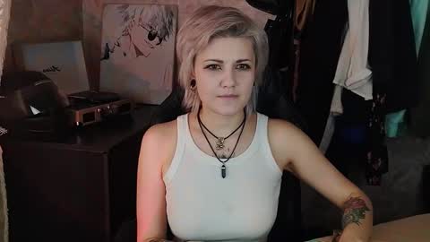 Snapshot of evabrownie chatting on March 6, 10:20 am Eva Brownie online show from March 6, 10:20 am