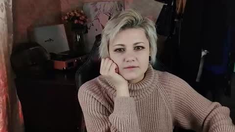 Snapshot of evabrownie chatting on March 12, 8:51 am Eva Brownie online show from March 12, 8:51 am