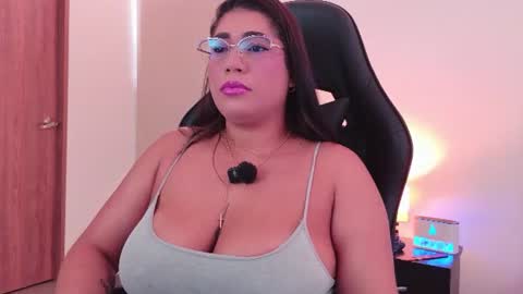Jenny Carters online show from July 18, 7:28 pm