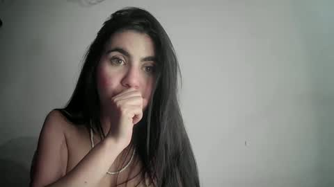 evacollins12 online show from February 8, 4:36 am