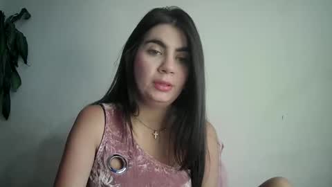 evacollins12 online show from February 13, 8:13 pm