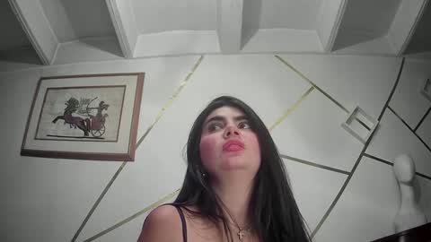 evacollins12 online show from February 14, 2:18 am