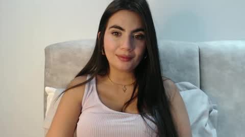 evacollins12 online show from September 21, 10:44 pm