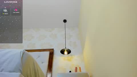 E V A  online show from February 18, 5:42 am