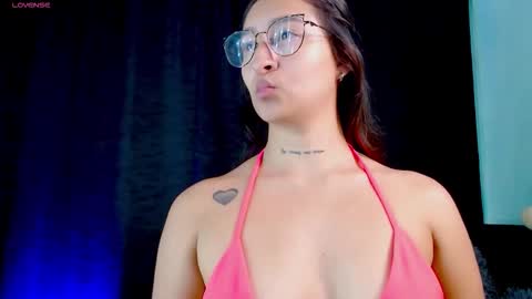 Snapshot of evah_lee chatting on November 5, 2:00 am Evah Lee online show from November 5, 2:00 am