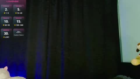 Snapshot of evah_lee chatting on November 6, 3:40 am Evah Lee online show from November 6, 3:40 am