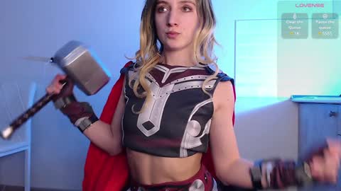 Snapshot of evahailey_ chatting on January 30, 7:39 am Eva online show from January 30, 7:39 am