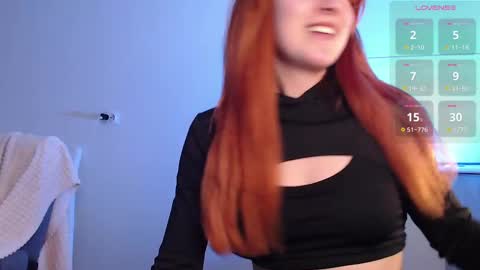 Snapshot of evahailey_ chatting on March 1, 7:51 am Eva online show from March 1, 7:51 am