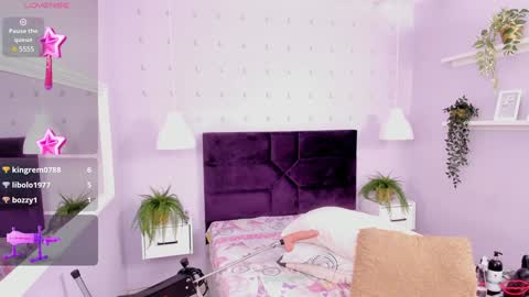 evahalston online show from January 29, 2:40 am