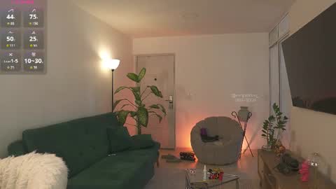 Snapshot of evajacksss_ chatting on July 18, 9:18 pm evajacksss_ online show from July 18, 9:18 pm