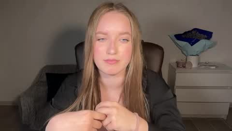 Eva online show from April 21, 8:34 pm