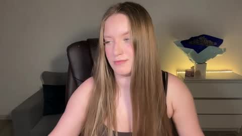 Snapshot of evajuly chatting on May 18, 5:41 pm Eva online show from May 18, 5:41 pm