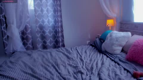 Snapshot of evalaane chatting on March 12, 12:36 pm Eva online show from March 12, 12:36 pm