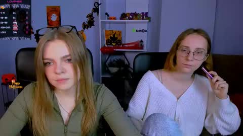 evalora online show from November 3, 8:10 pm