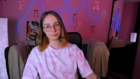 evalora online show from April 8, 6:24 am