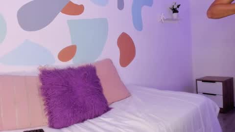  Eva Luna online show from February 20, 8:25 pm