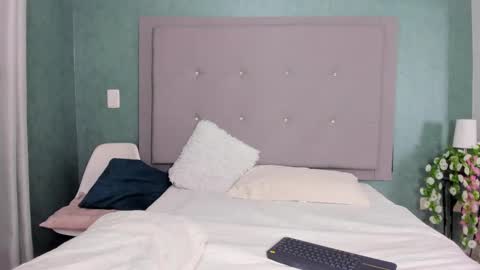 evamilf24 online show from February 4, 3:47 pm