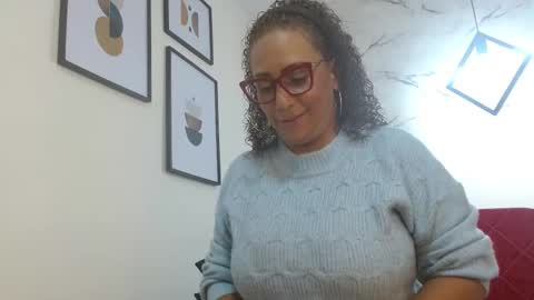 Eva Mills online show from October 6, 9:23 pm