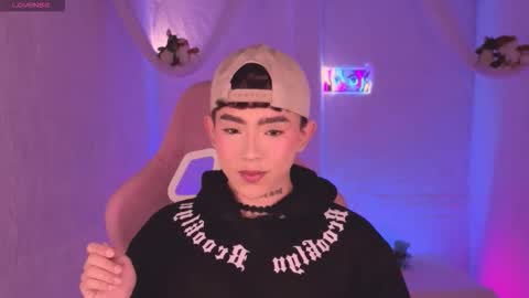 Evan online show from November 10, 11:31 am