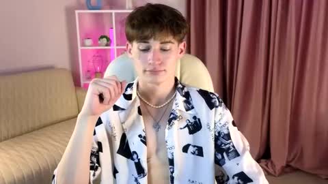 Evan online show from February 20, 9:37 pm