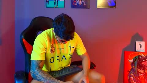 EVAN GREY online show from March 2, 5:09 pm