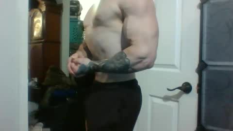 Snapshot of evancage chatting on November 10, 1:04 am evan cage online show from November 10, 1:04 am