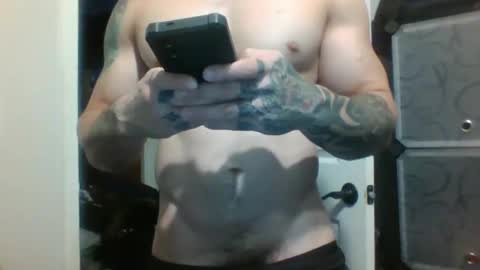 Snapshot of evancage chatting on November 14, 1:15 am evan cage online show from November 14, 1:15 am