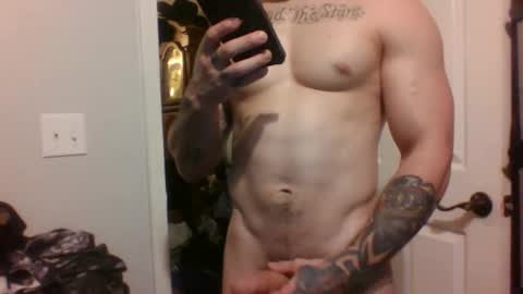 Snapshot of evancage chatting on December 1, 1:21 am evan cage online show from December 1, 1:21 am