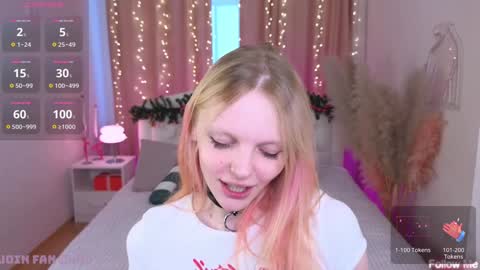 Snapshot of evangel1ne chatting on January 10, 11:11 am evangel1ne online show from January 10, 11:11 am