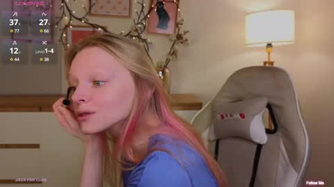 Snapshot of evangel1ne chatting on February 9, 10:31 am evangel1ne online show from February 9, 10:31 am