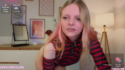 Snapshot of evangel1ne chatting on February 16, 8:32 am evangel1ne online show from February 16, 8:32 am