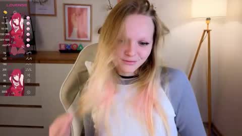 Snapshot of evangel1ne chatting on October 22, 11:48 pm evangel1ne online show from October 22, 11:48 pm