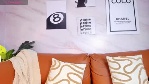 EVA online show from February 22, 7:01 pm