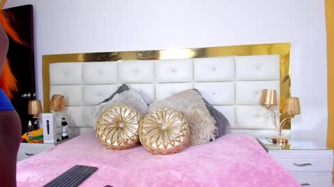 Snapshot of evangelin_ts chatting on December 30, 8:04 pm evangelin_ts online show from December 30, 8:04 pm