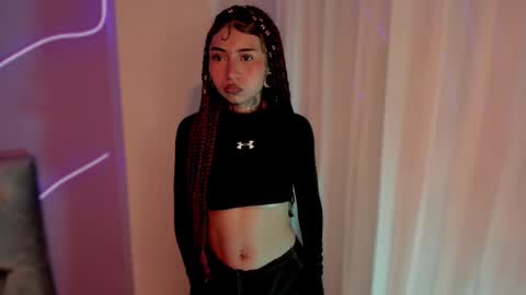 Snapshot of evangeline_bell chatting on January 8, 2:56 pm Eva online show from January 8, 2:56 pm