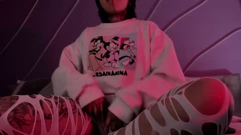 Snapshot of evangeline_bell chatting on January 21, 11:46 am Eva online show from January 21, 11:46 am