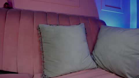 Snapshot of evangeline_bell chatting on February 8, 9:15 pm Eva online show from February 8, 9:15 pm