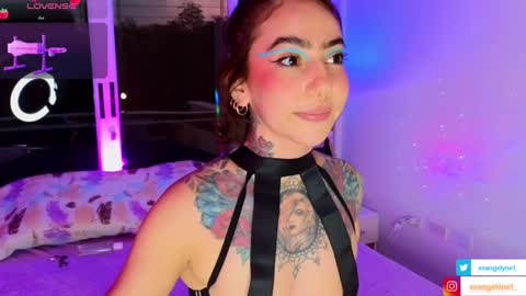 Evangelyne online show from January 12, 9:51 pm