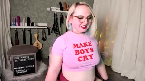 Evan Harlowe online show from December 15, 11:31 pm