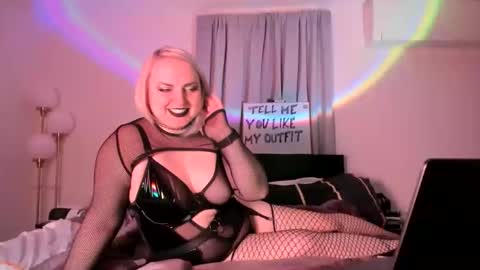 Evan Harlowe online show from January 17, 4:17 am