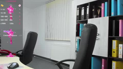 Snapshot of evanoellex chatting on February 2, 9:23 pm Your Fantasy online show from February 2, 9:23 pm